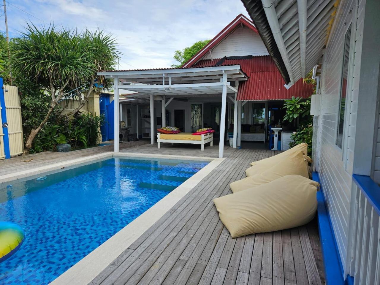 Villa Waru 누사 렘봉안 외부 사진